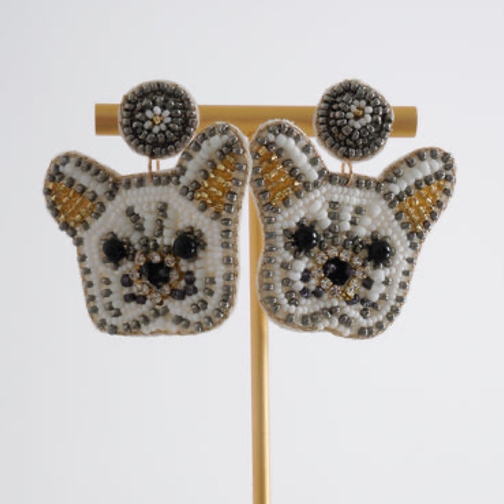 French Bulldog Frenchie Seed Bead Dangle Earrings - Picture 3 of 5